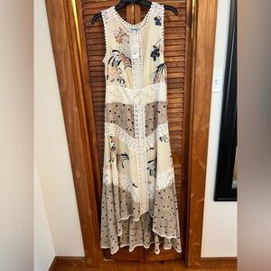 Anthropologie Leifnotes Field Biology Floral
High Low Maxi Dress size 4